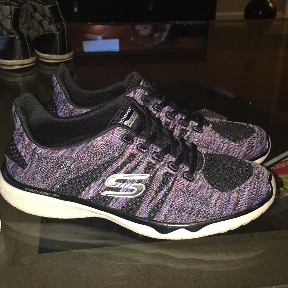 Skechers Air-Cooled with Memory Foam Sneakers!